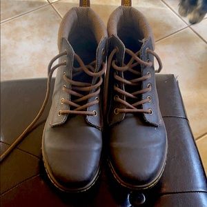 Dr. Martens air cushion sole brown boots. Size 8